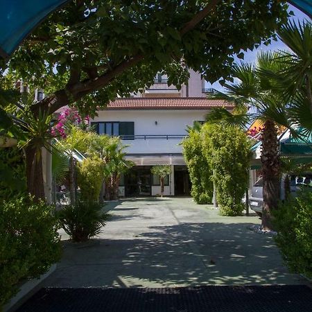 Hotel Atena Cirò Marina エクステリア 写真