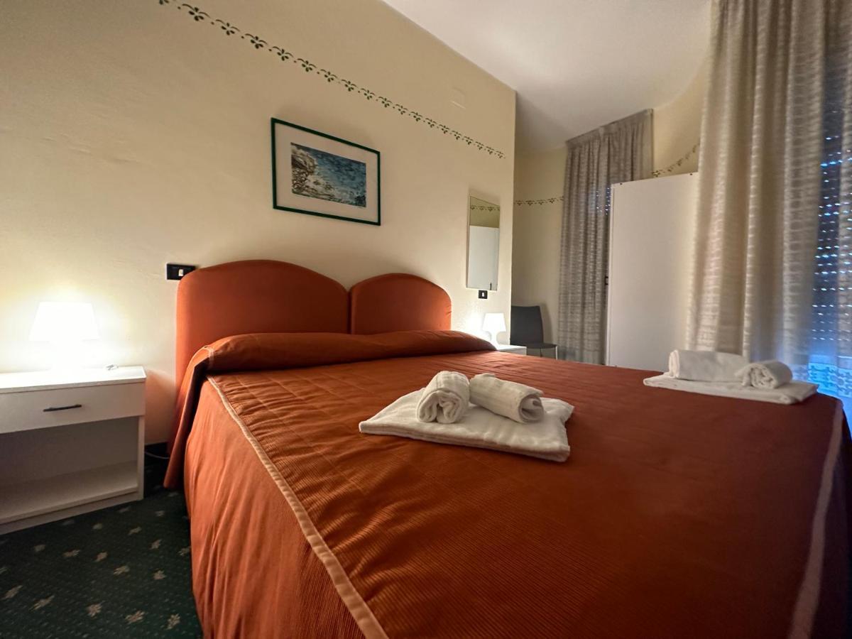 Hotel Atena Cirò Marina エクステリア 写真